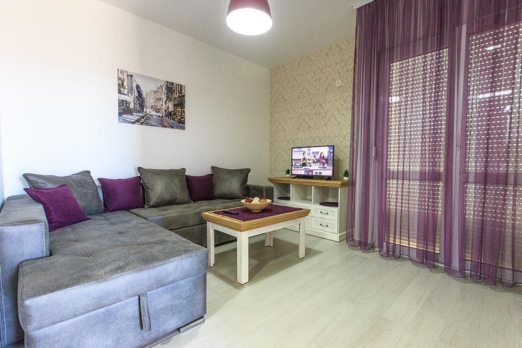 Apartments Aleksic Bar Bagian luar foto