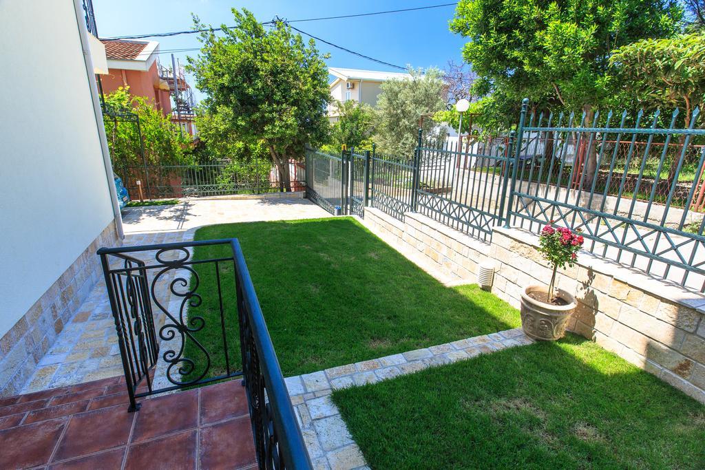 Apartments Aleksic Bar Bagian luar foto